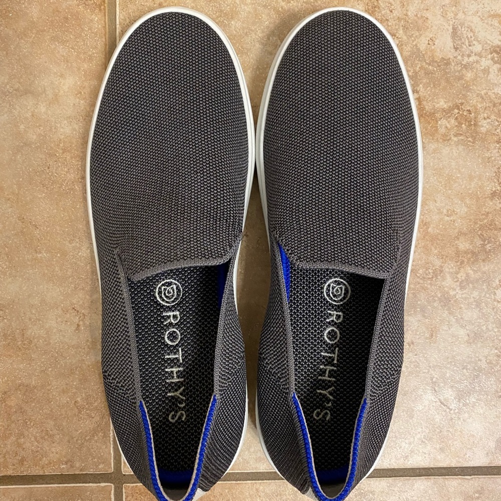 Rothy’s steel grey sneaker EUC